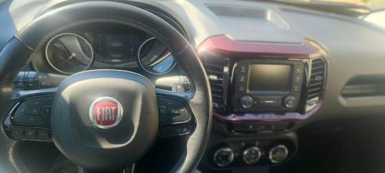 FIAT TORO 2.0 16V TURBO DIESEL FREEDOM 4WD AT9 FIAT TORO 2.0 16V TURBO DIESEL FREEDOM 4WD AT9